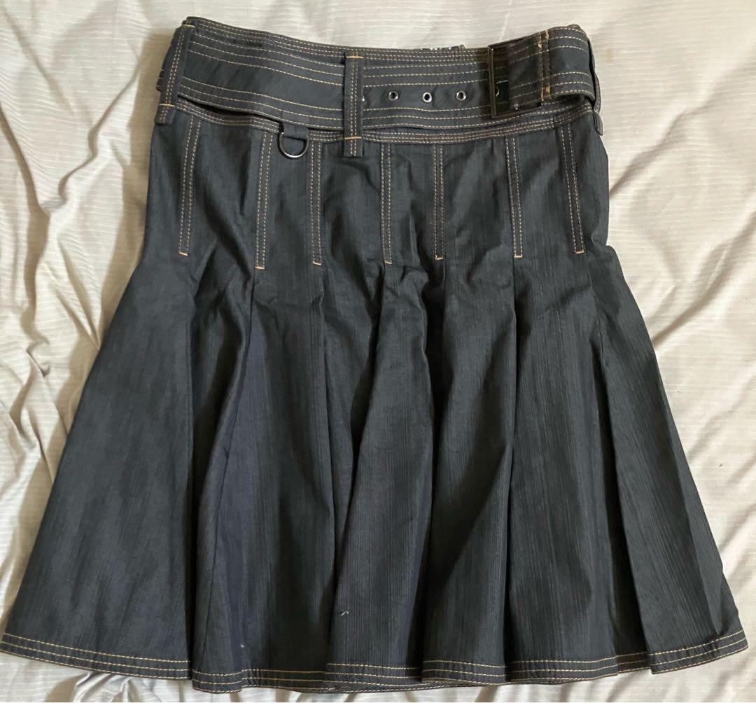 美品 バーバリーブラックレーベル デニムスカート 36インチ