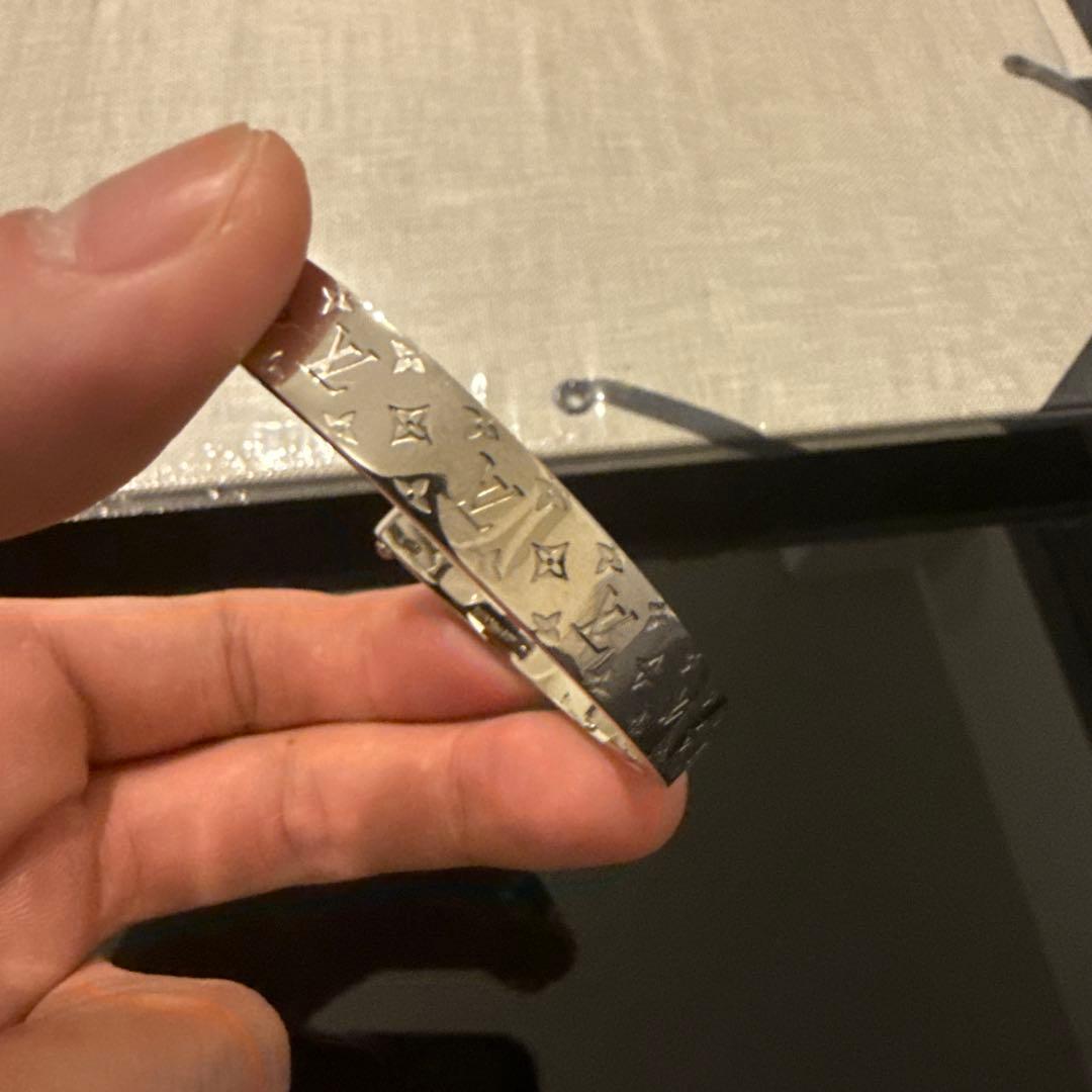 ルイヴィトン　バングル マンシェット モノグラムボールド