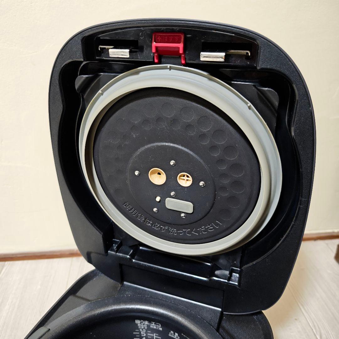 【良品】タイガー 炊飯器 5.5合 圧力IH式 JPI-A100