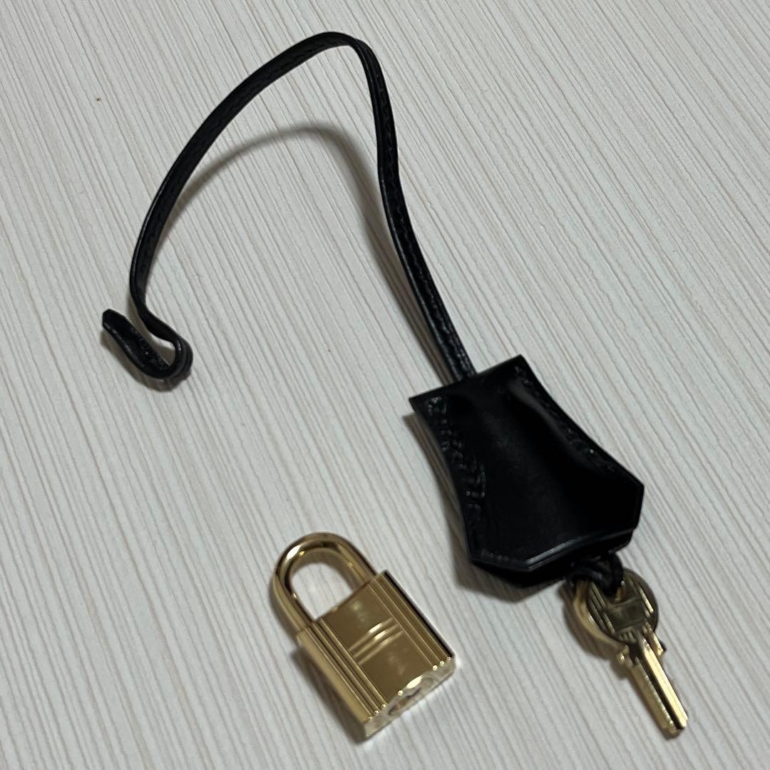 エルメス　正規品　ストラップ　クロシェット　カデナ　ブラック　ボックスカーフ