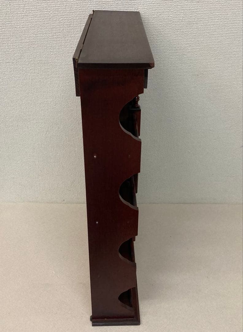 ロイヤルアルバート　フラワーオブザマンス　ティーカップボード　ディスプレイ棚