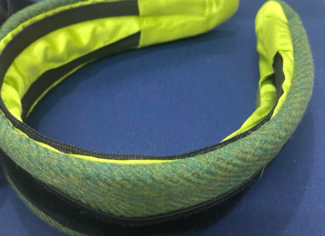 美品✨LA MAJORINAラ·マジョリーナ　大人のカチューシャ　ビーズ　緑