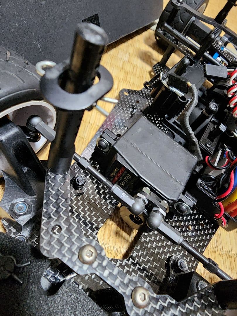 カワダ　M300GT2R メカ付(受信機なし) タミヤボディポスト位置