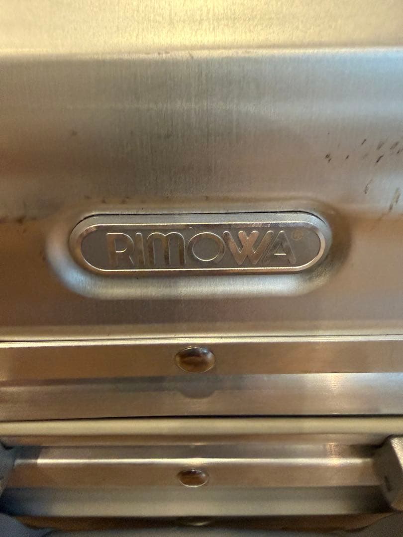 【廃盤品】RIMOWA TOPAS 32L 4輪 機内持込可 932.52.11