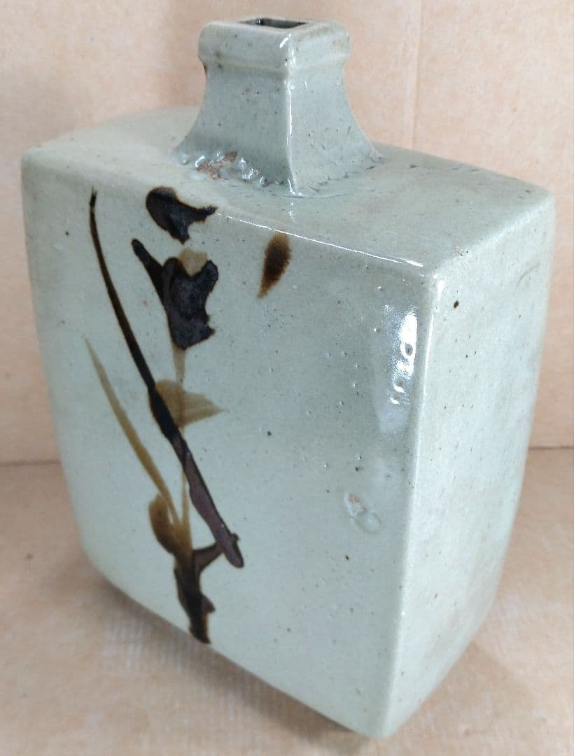 濱田庄司(浜田庄司) 白釉鐵絵扁壷 共箱 人間国宝 益子焼 美品 黍花文 花文