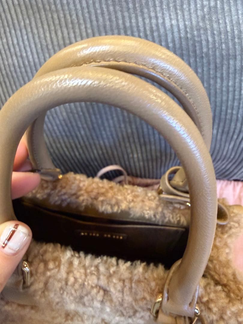 miu miu ハンドバッグ ミュウミュウ シープファー　ファー