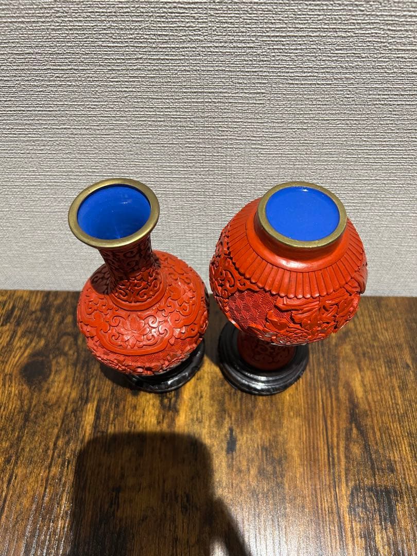 【8/31まで出品】中国美術 堆朱 花瓶 骨董 土台付き　2個セット