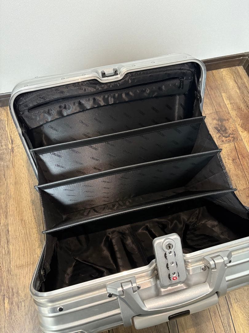 成約済(正規品)RIMOWA リモワ トパーズ ビジネストロリ アルミニウム