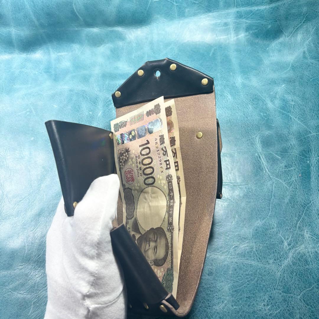 コンパクト　革　財布　クロムエクセル　レザー　黒色　ギボシ　真鍮　ハンドメイド①