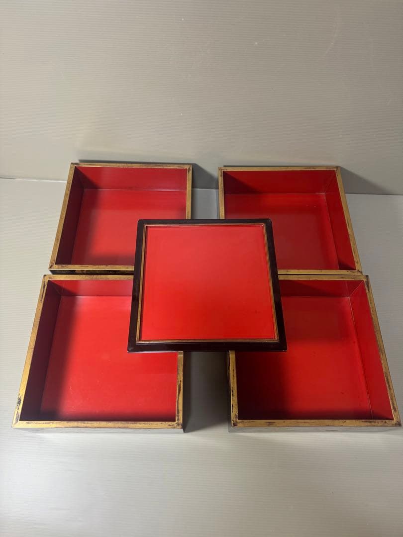 2087黒漆塗り沈金重箱　松梅金蒔絵　4重　高級