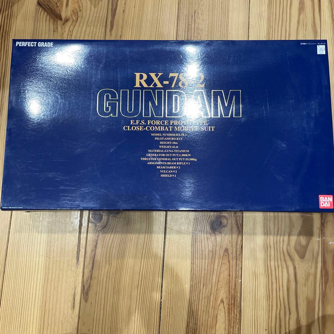 【新品未組立】ガンダム　BANDAI RX-78-2 GUNDAM PG