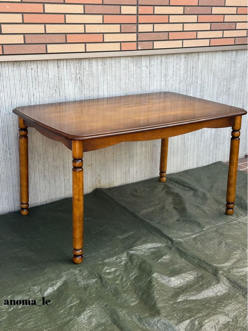 【ダイニングテーブル】国産　karimoku　オールドカリモク　コロニアル