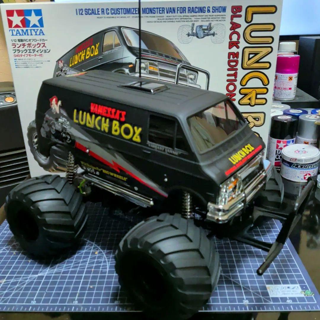タミヤ ランチボックス ブラックエディション フルベア、サーボ、LED付き