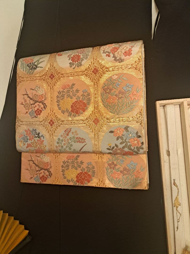 美品❇️作家物手描友禅　金彩駒刺繍　 黒留め袖 　５つ紋　6点フルセット