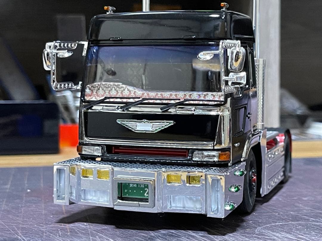 デコトラ‼️1/32 アオシマ製・トレーラーヘッドのみ完成品‼️