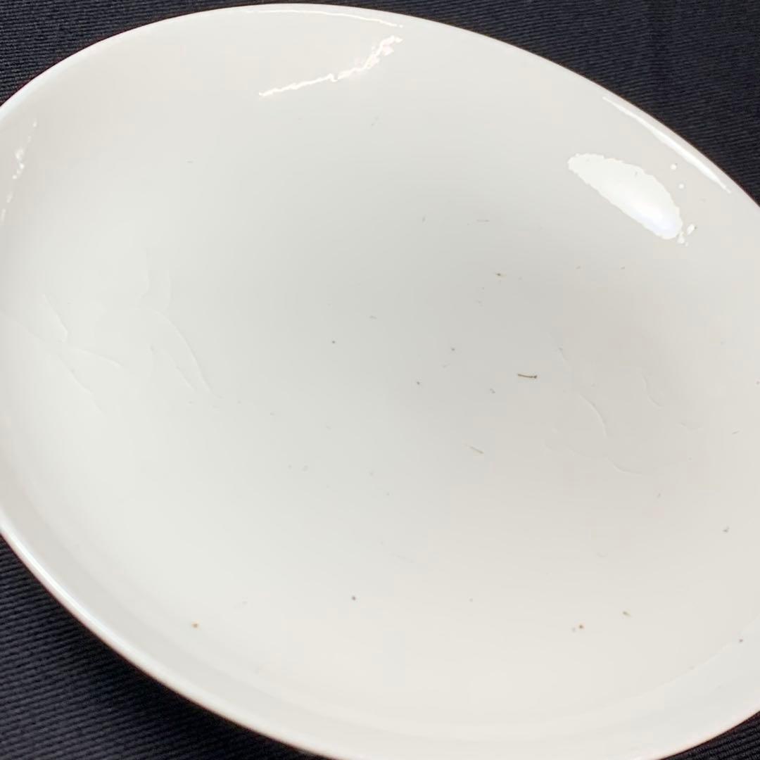 K633☆古伊万里名品 柿右衛門 白磁 陽刻鹿文 三つ足 4.5㎜ 中皿 前期