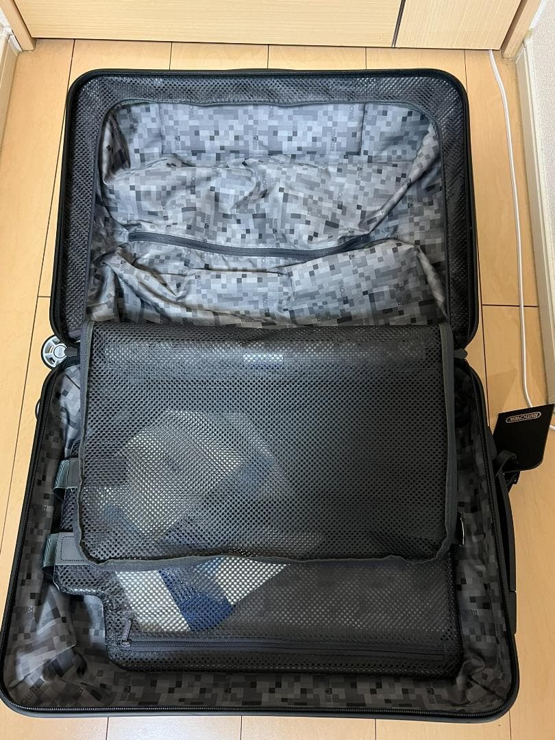 【未使用】RIMOWA リモワ サルサ スーツケース 4輪 32l 機内持込可