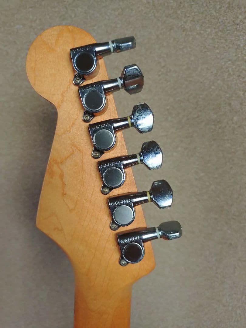 値下げ　FERNANDES 　希少なEvansピックアップ搭載！　vintage