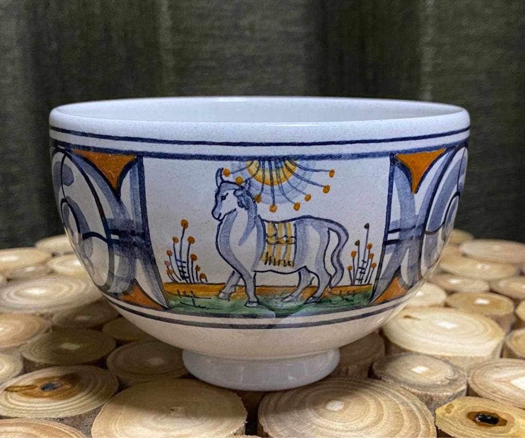 ミルタ·モリジ 牛絵茶碗