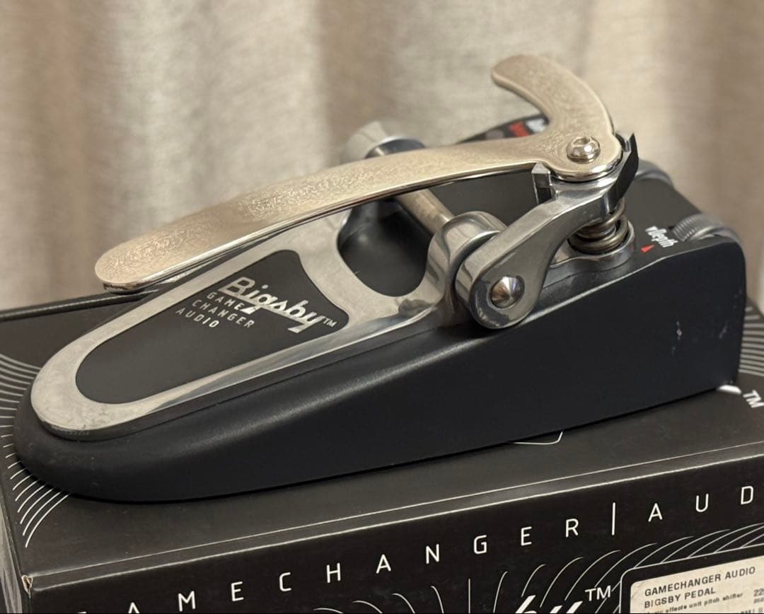 Gamechanger audio Bigsby Pedal ビグズビー