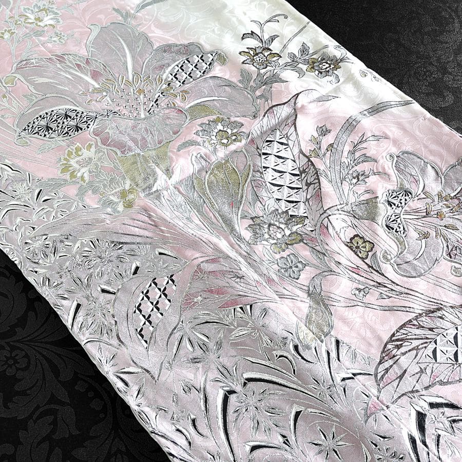 専用　ご予約商品　振袖　関芳　百合　銀彩　ホワイト　ピンク　未仕立て　仮絵羽
