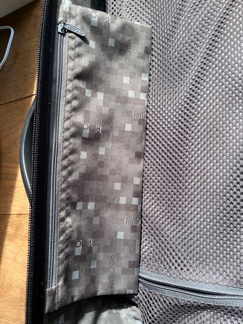 【廃盤】リモワ サルサ 35L マットブラック 2輪　RIMOWA SALSA