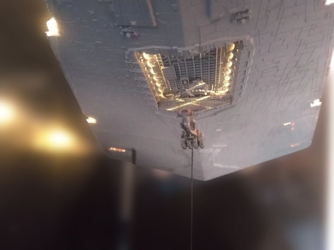 バンダイ スターデストロイヤー デススター塗装完成品