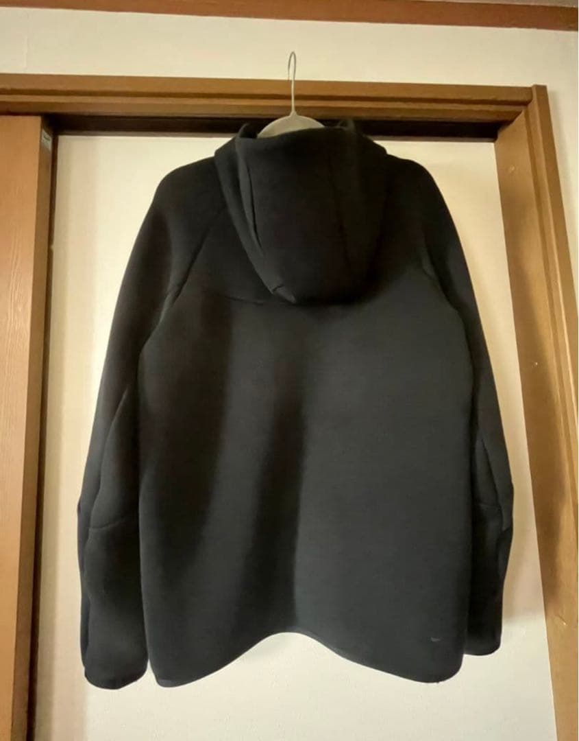 Nikeテックフリース上　M