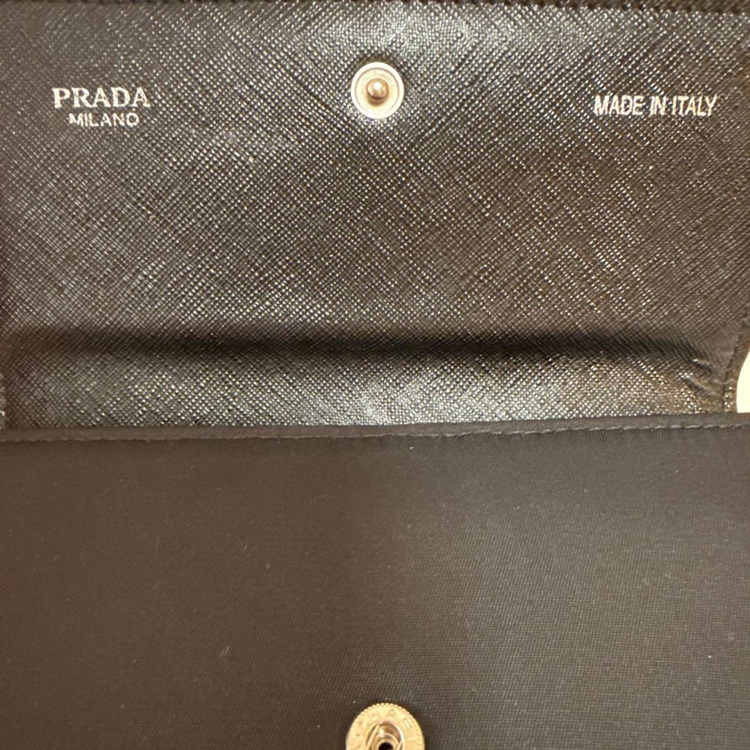 PRADA 三つ折り財布 認証カード付き