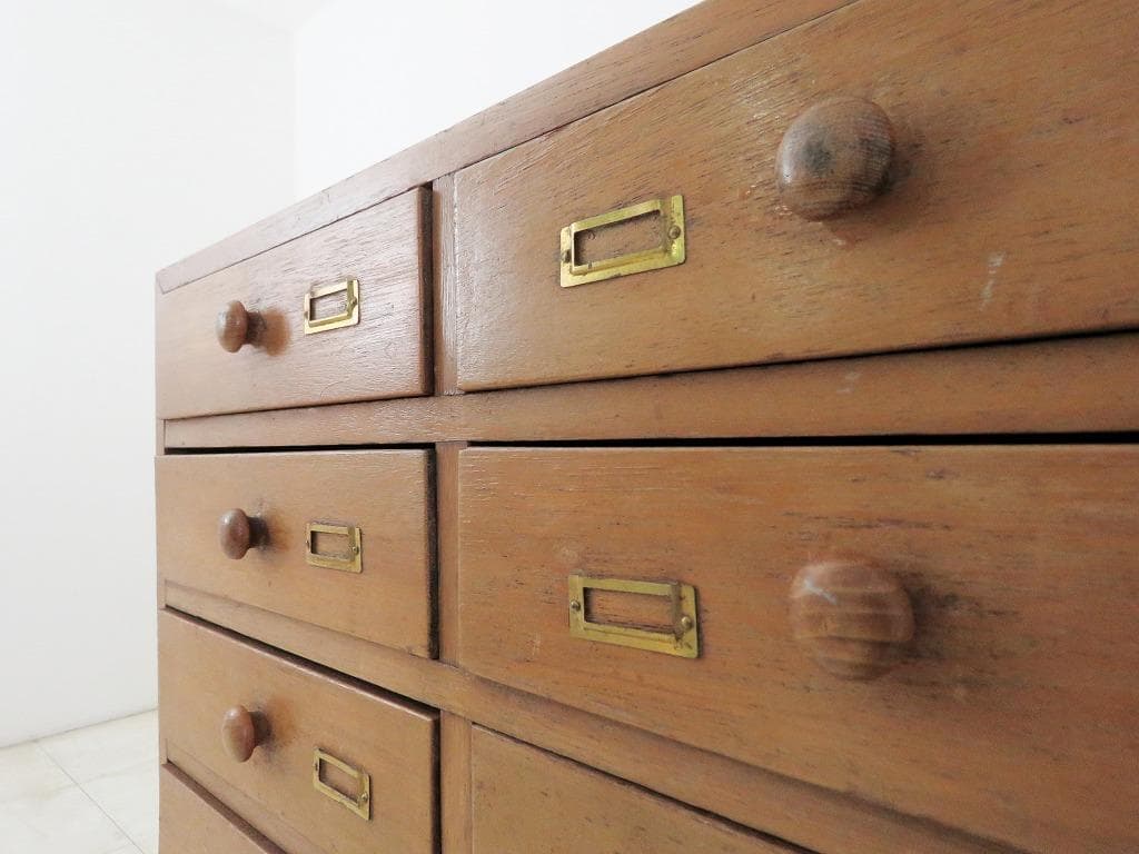 古い木製引き出し 20杯 キャスター ヴィンテージ 古家具 書類 小物入れ