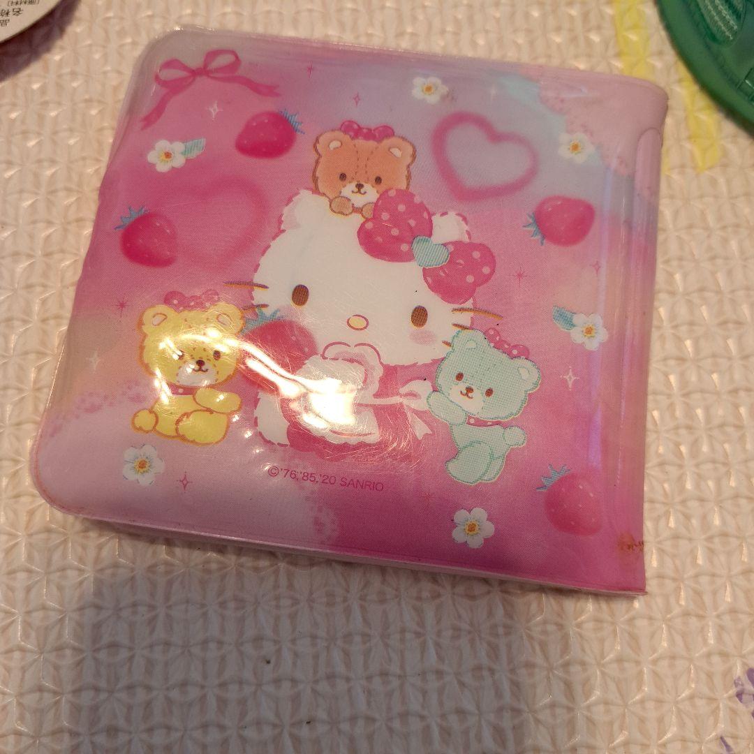 ハローキティグッズ色々まとめ売り タオル&キーホルダー&ハンカチ　セット