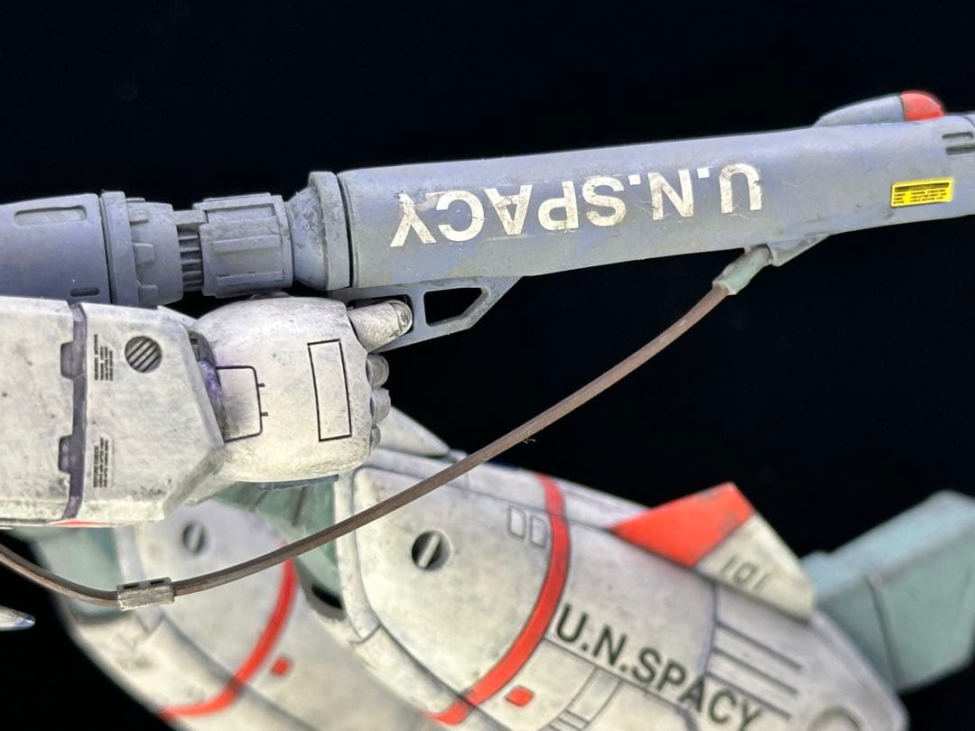 PLAMAX マクロス 1/72 VF 1J バトロイドバルキリー 塗装完成品