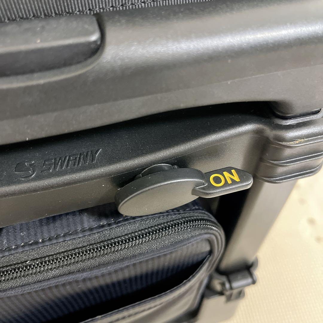 スワニー SWANY ルバンド (M18) 4輪 D-640 キャリーバッグ