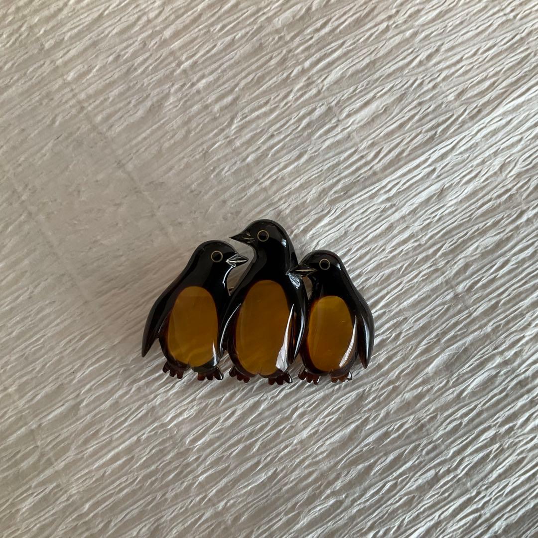 本べっこう　白甲　黒甲　仲良しペンギン　ブローチ