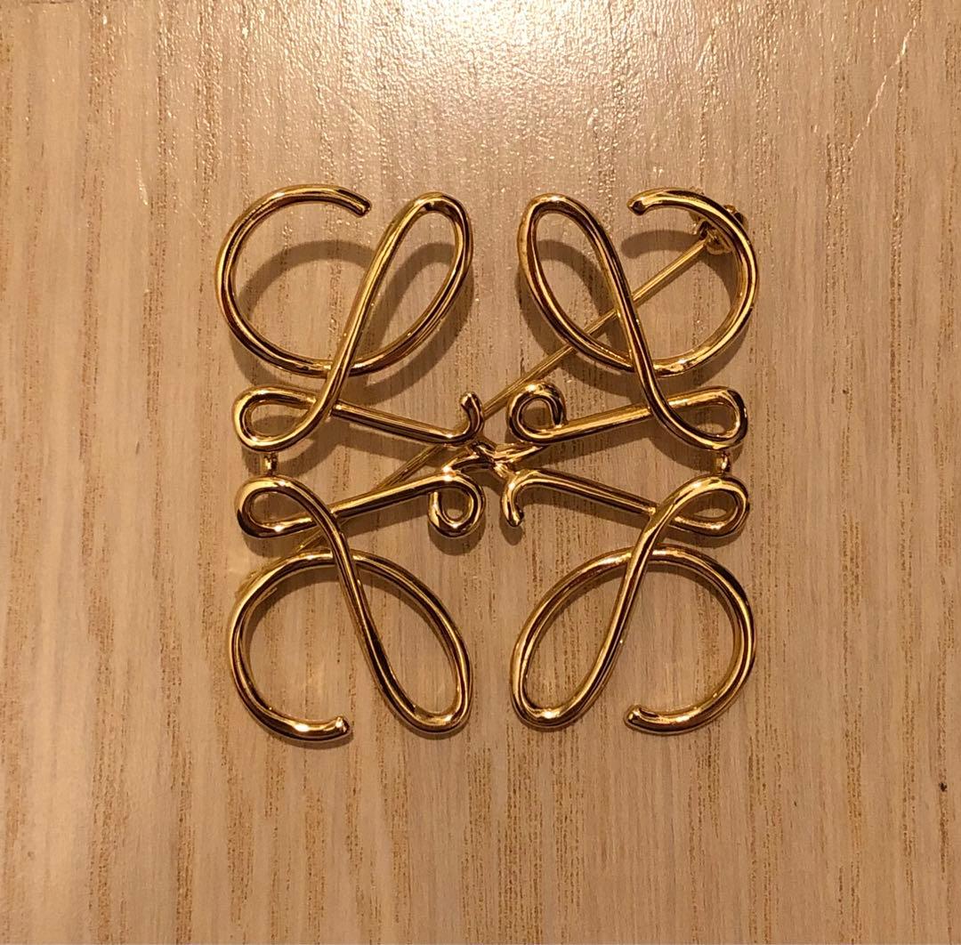 LOEWE ロエベ アナグラム ブローチ(メタル)ゴールド