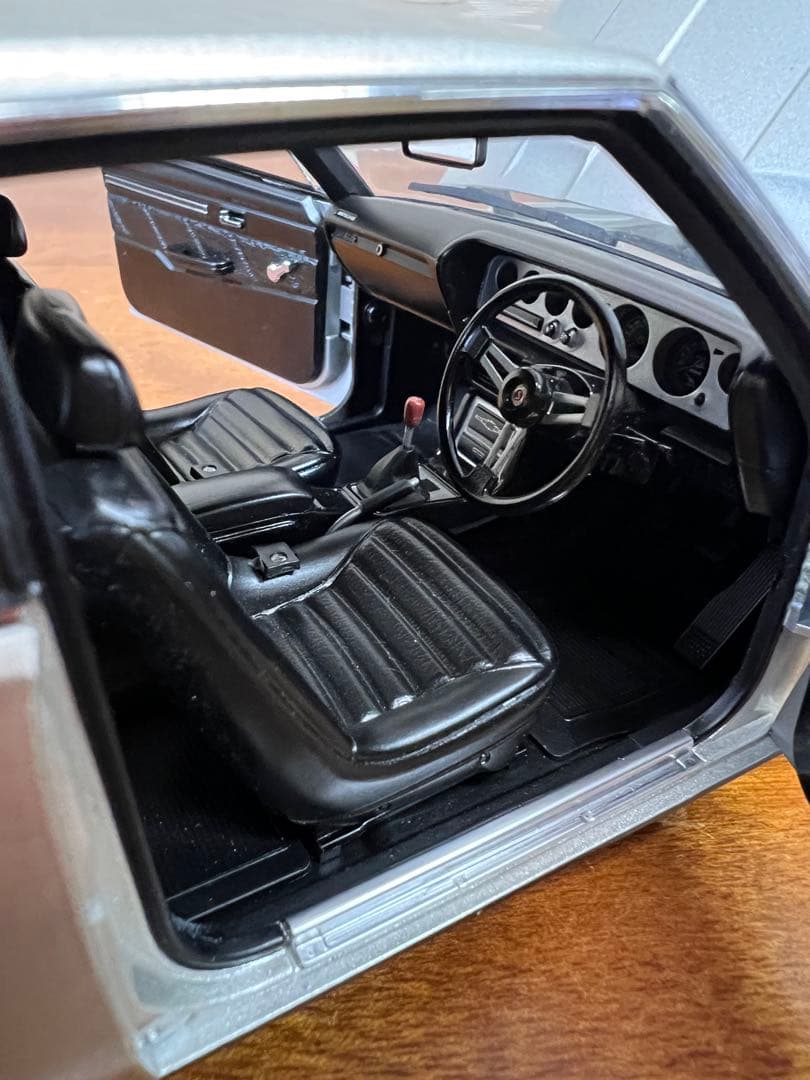 No113ミニカー1/18箱ありNISSAN SKYLINE 2000 GT-R