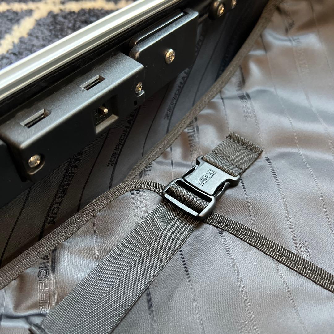 ゼロハリバートンZERO HALLIBURTON スーツケース 31L 2輪