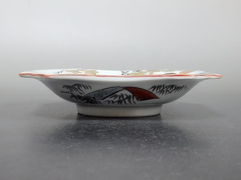 九谷　色絵　草花に蝶の図　角皿　5枚　D597A- BCp