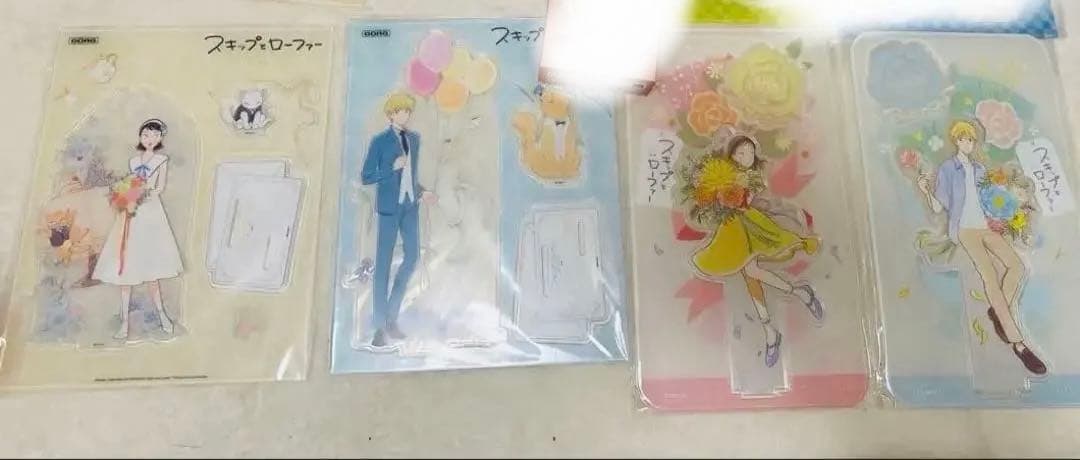 スキップとローファー アクリルスタンド と 缶バッジ 9個セット