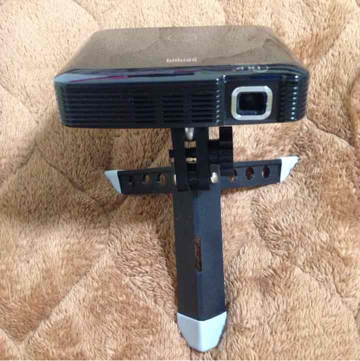 プロジェクターiPhone、DVD