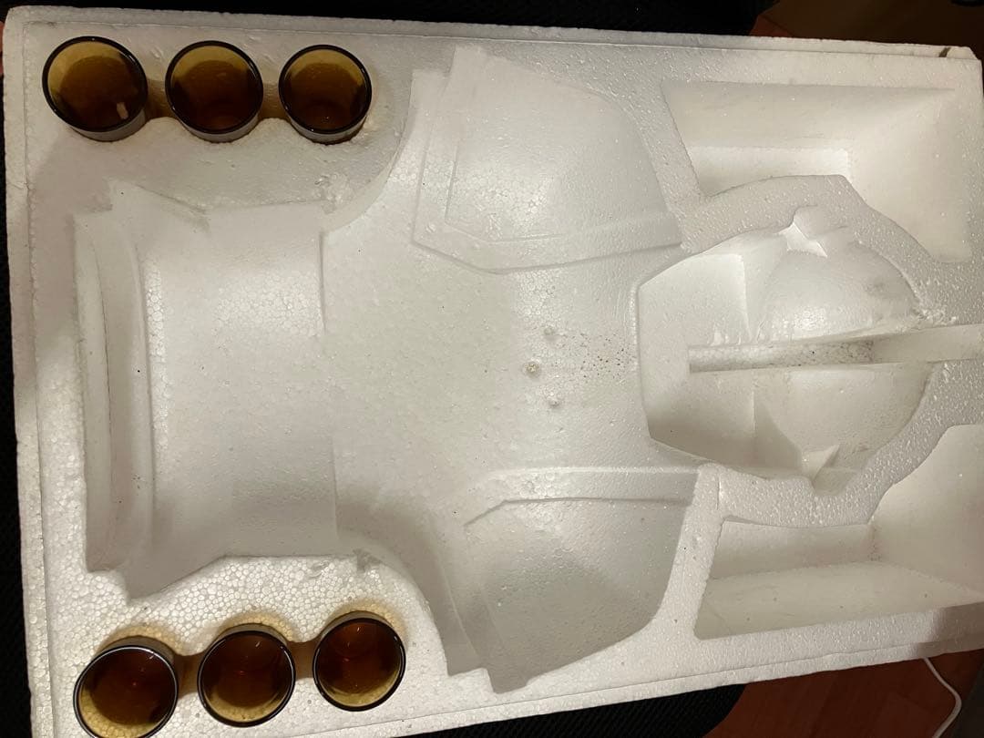 ニッカウイスキー 西洋甲冑 中身なし