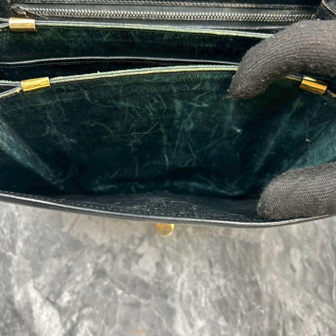 人気✨セリーヌ ショルダーバッグ 馬車金具 オールレザー ブラック