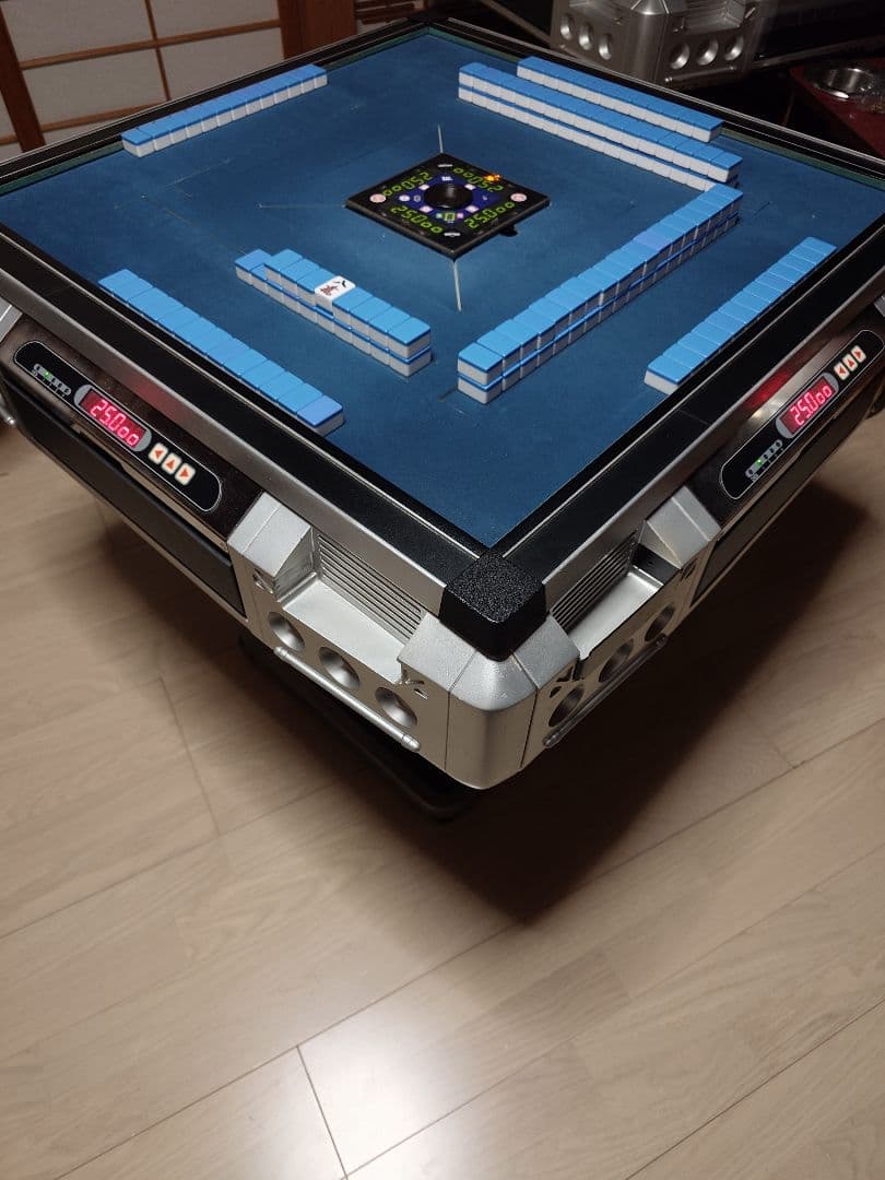 龍鳳！全自動麻雀卓！自動配牌！