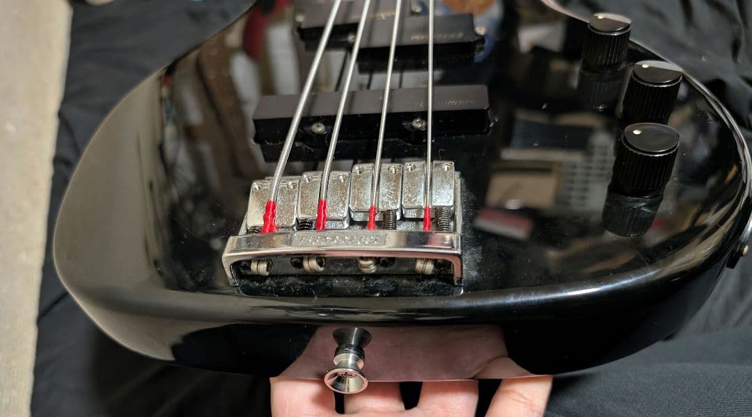 日本製 Fernandes FRBシリーズ エレキベース ミディアムスケール