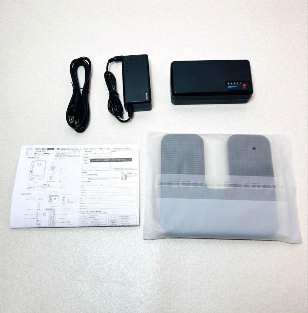 【美品】乗れるスーツケース　Airwheel SE3S シルバー