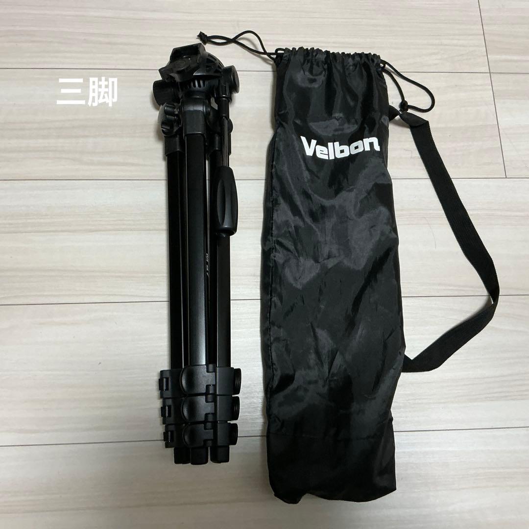 【ビデオカメラ】HC-W590Mホワイト【三脚付き】