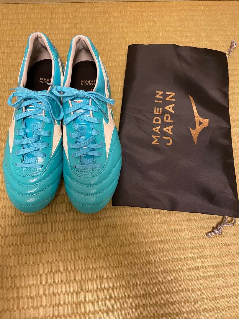 yo　レア品　モレリア2リミテッドカラー　27センチ