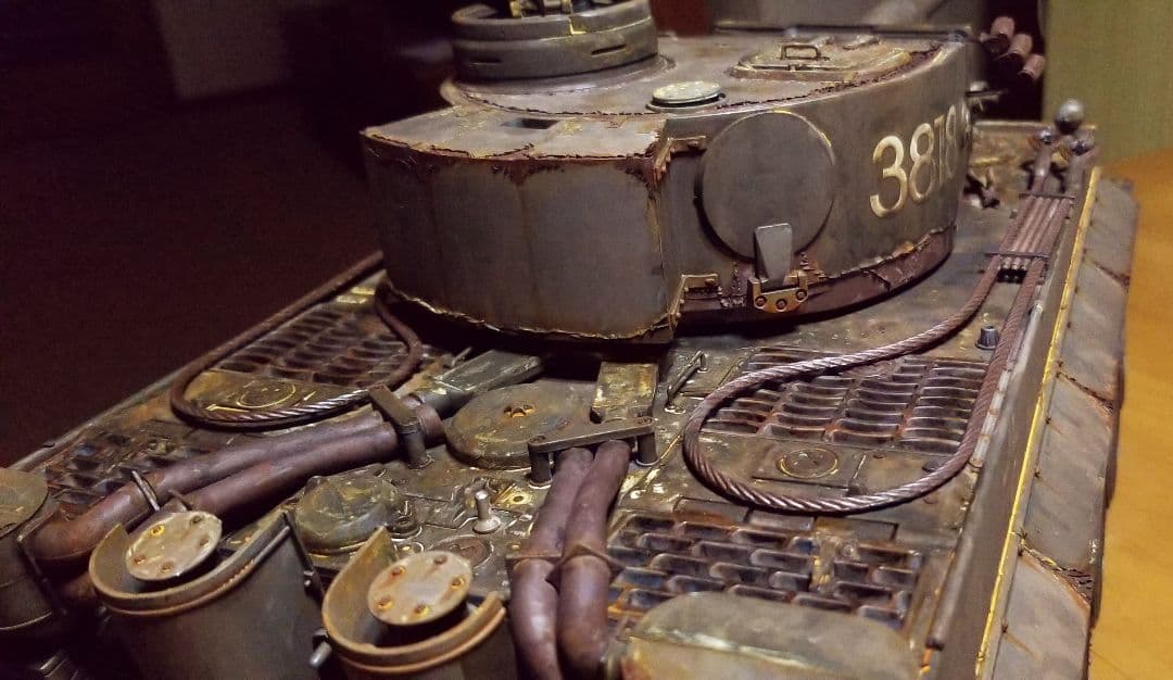 戦車 ヘンロン 1/16 タイガー 履帯金属仕様 参考用