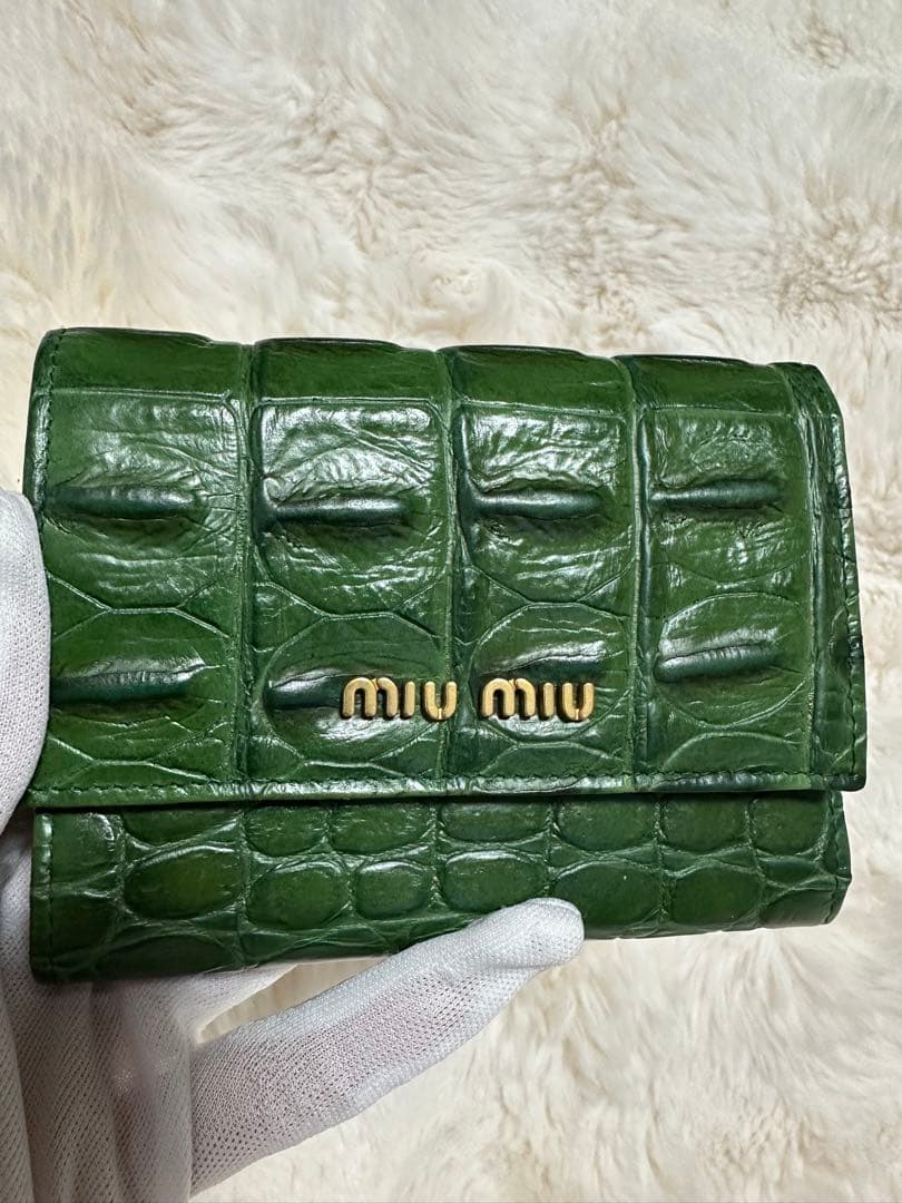 お値下げ¥19000→¥18000MIU MIU グリーン 三つ折り財布
