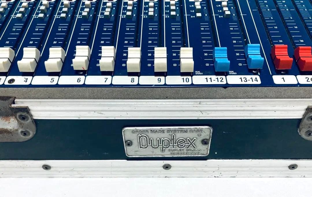 ALLEN & HEATH MixWizard WZ 14:4:2+ ケース付